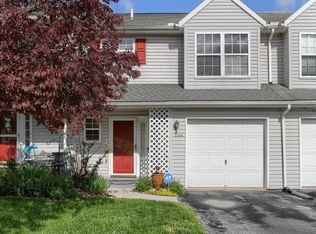5790 Hidden Lake Dr, Harrisburg, PA 17111