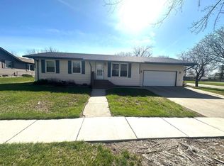 1125 Medary Ave S, Brookings, SD 57006