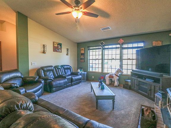 4th image of 807 Tony Dr