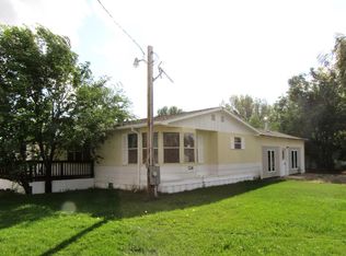 126 W Shoshone Ave, Byron, WY 82412