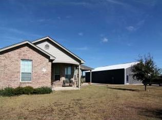 393 County Road 368, Taylor, TX 76574