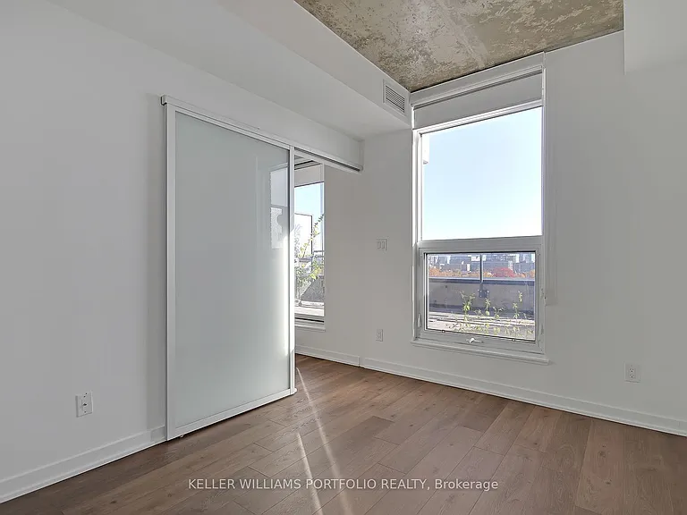 205 Manning Ave #506 — Photo 16