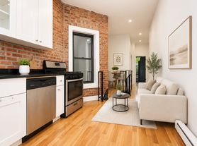 21 Adelphi St, Brooklyn, NY