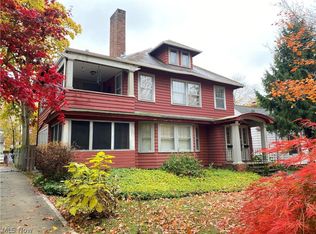 2954 E Derbyshire Rd, Cleveland Heights, OH