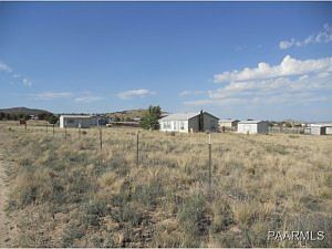 2nd image of 2625 N Shawnee Trl