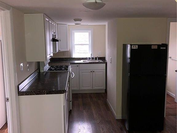 2nd image of 30 N Taylor Ave #3