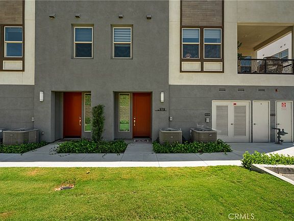 2nd image of 978 Poppy Ct