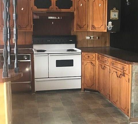 3rd image of 4371 Pinedale Dr