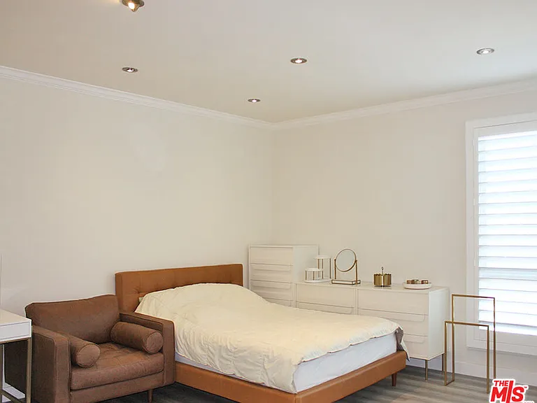 2175 S Beverly Glen Blvd #302 — Photo 13