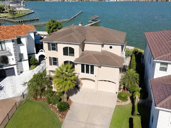 2242 Marina Way, Kemah, TX 77565