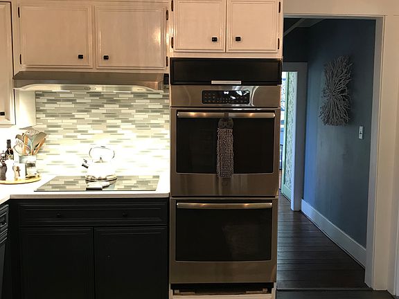 Double ovens with a drop in 