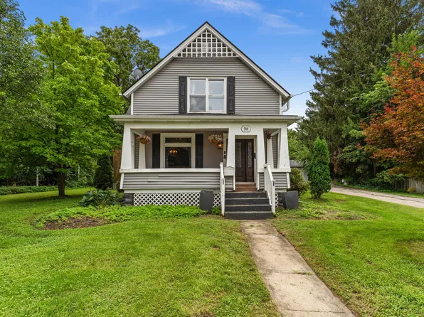 749 N Van Buren St, Batavia, IL 60510