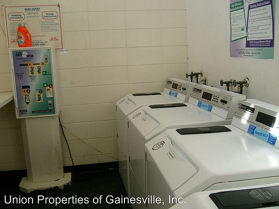 4th image of 1700 SW 16th Ct APT B26