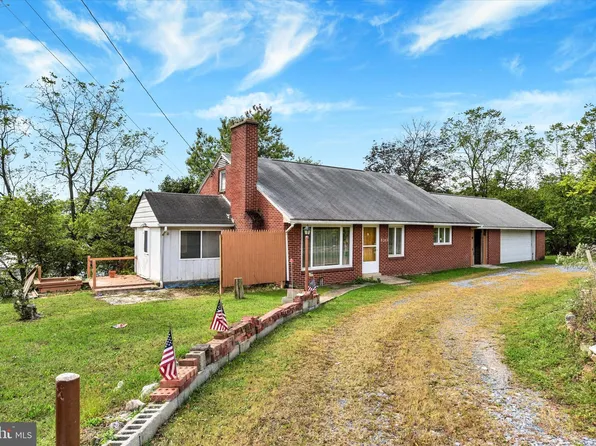 8345 Paxton St, Hummelstown, PA 17036