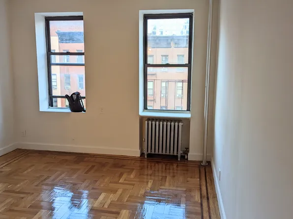 1585 1st Avenue image 1 of 12