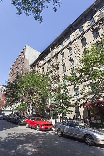 1st image of 155 E 92nd St #103