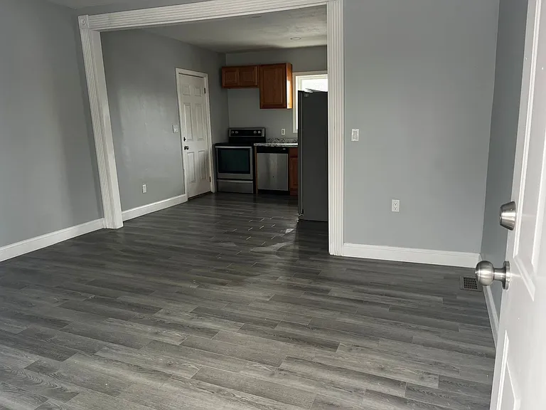 20 Prospect St #1 — Photo 3