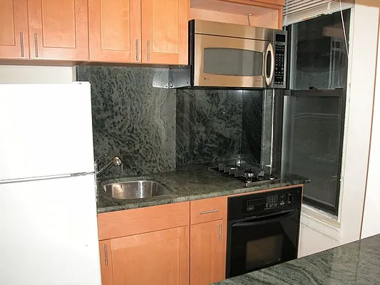 Rented by Michael K Namm Associates | media 6