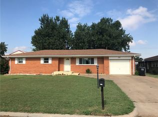 520 N Marion Ave, Hinton, OK 73047