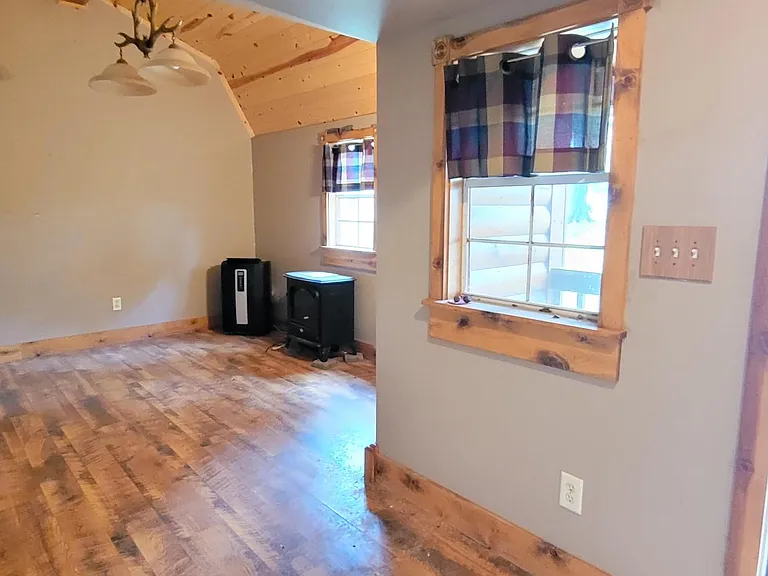 14411 W Maple St — Photo 48