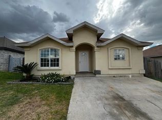 1110 Trent Dr, Laredo, TX 78046