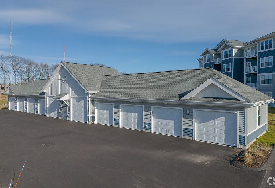 1st image of 1279 Wampanoag Trl #7-207