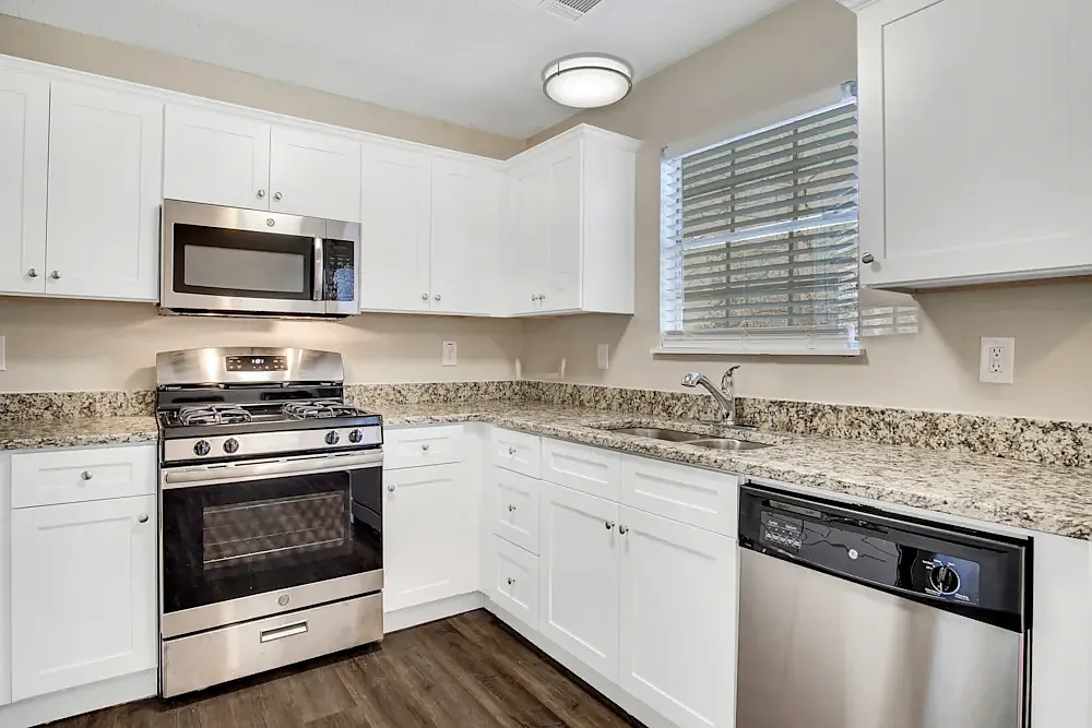 4235 Bellehurst Ln — Photo 4