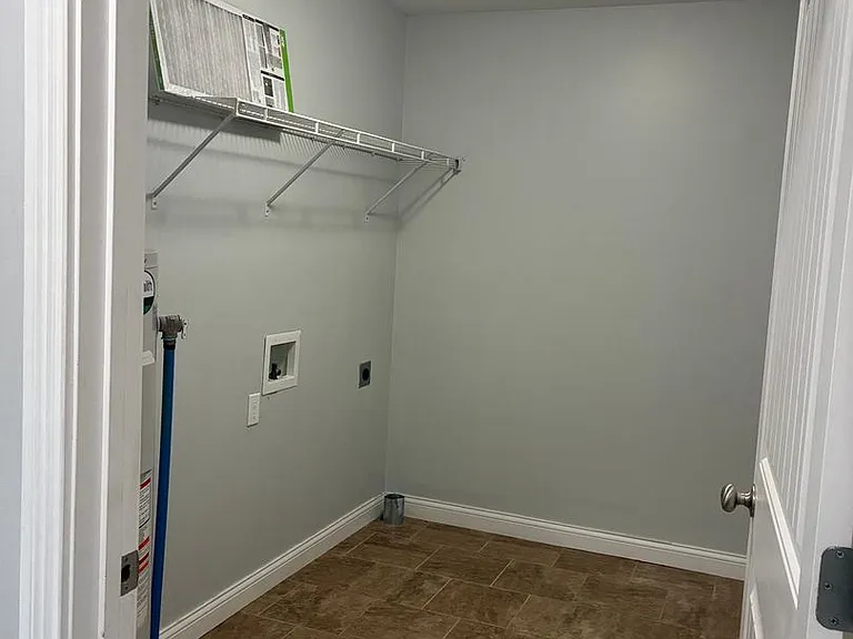 183 Twin Lakes Dr — Photo 24