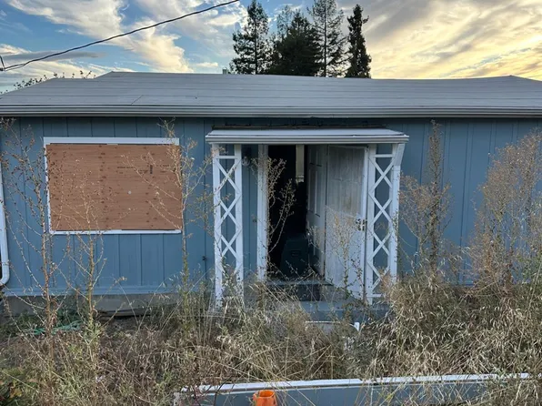 7983 Michigan Ave, Oakland, CA 94605