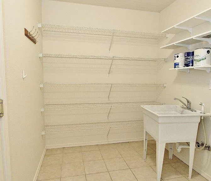 1208 N Cheshire Dr — Photo 20