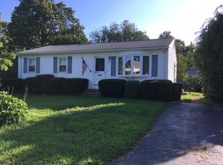 90 Alfred St, Warwick, RI 02889