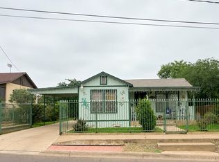 111 E Gustavus St, Laredo, TX 78040