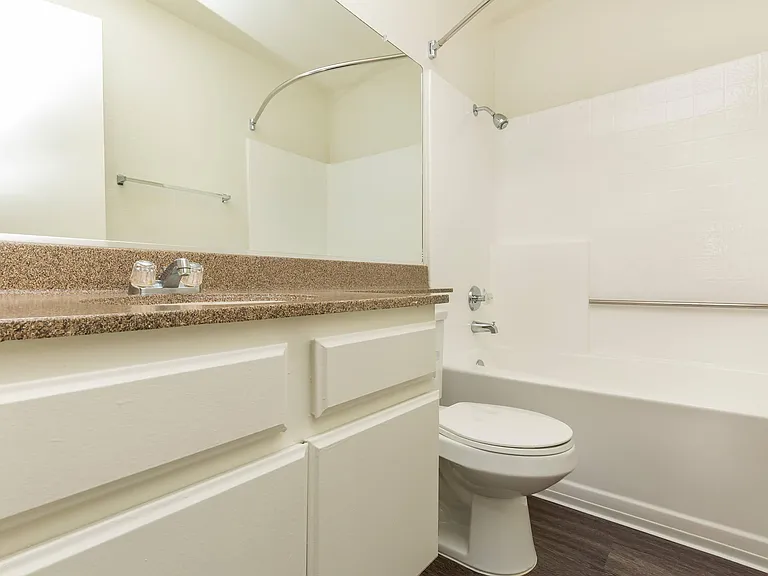 Emerald Court Apartment Homes — Photo 50