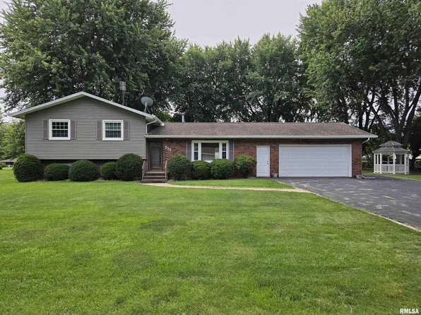 212 California Ave, East Galesburg, IL 61430