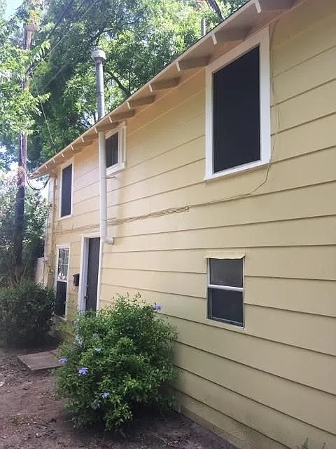 1 bed, 1.0 bath, 1200 sqft, $950 — Photo 2