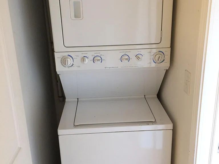 917 S Miller St #2R — Photo 5