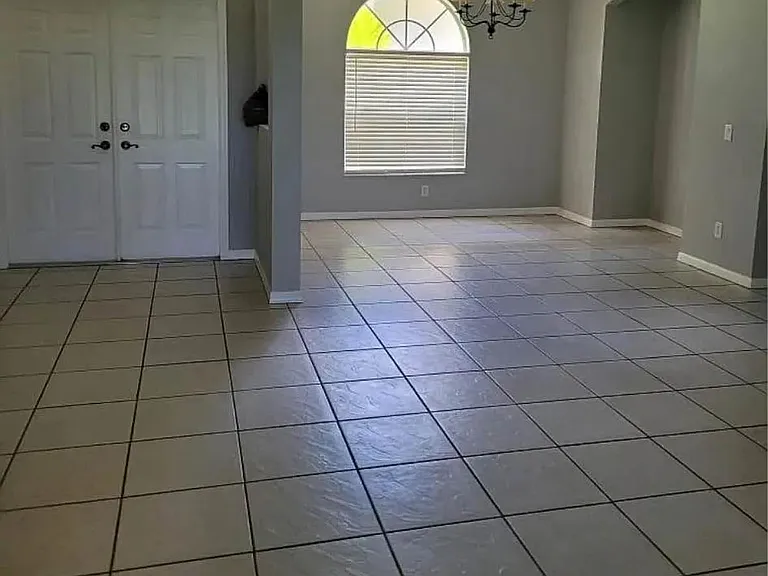 1011 Grove Dr — Photo 14