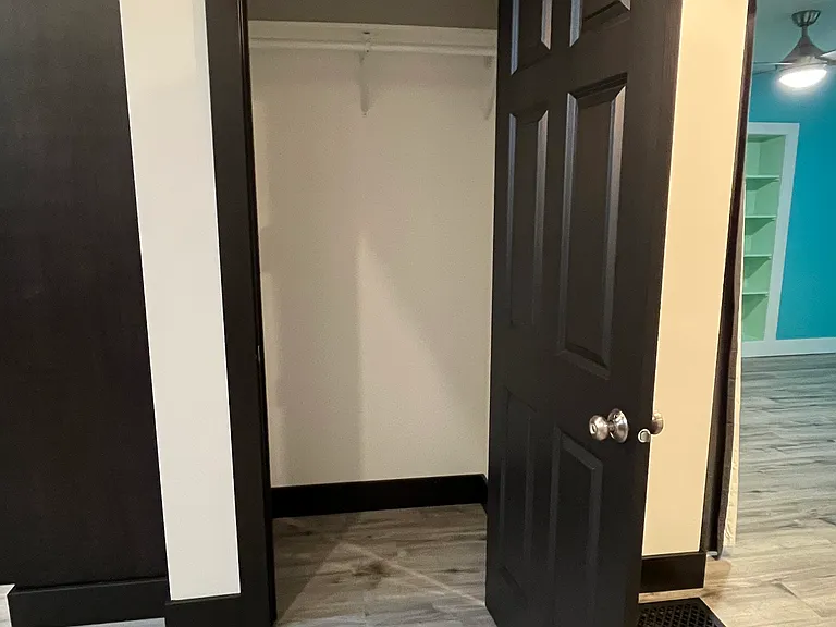 253 E 3rd St #7 — Photo 9