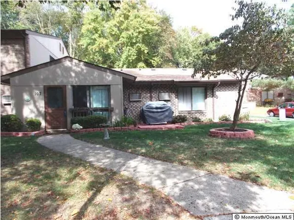 107 Lexington Ct, Red Bank, NJ 07701