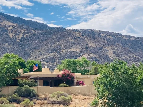 65 Pheasant Hill Dr NE, Albuquerque, NM 87111