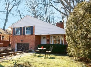 620 Arbor Ln, Glenview, IL 60025