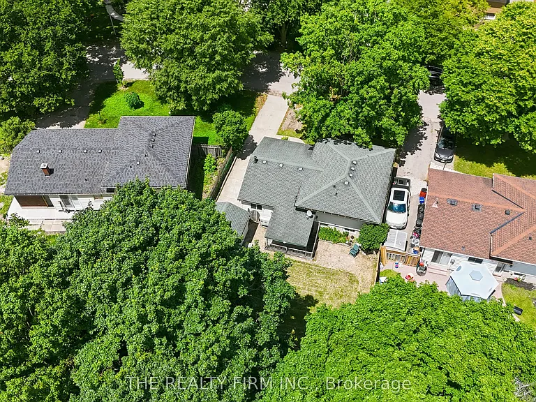 45 Amy Cres — Photo 41