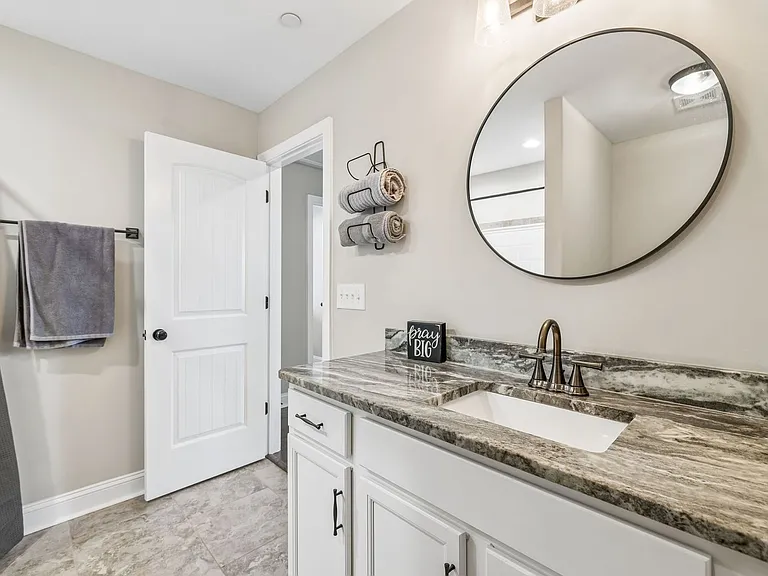 8325 Turnbull Dr — Photo 46