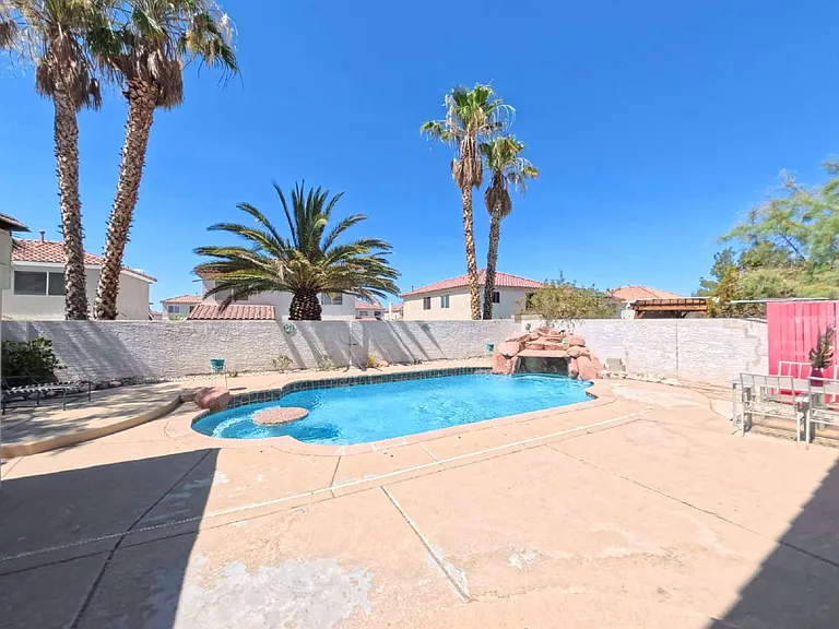 8330 Hipwader Ct — Photo 54