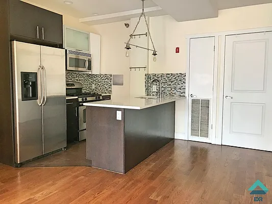 Rented by EXR | media 14