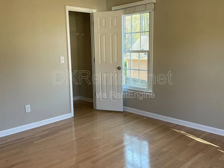 416 Carmain Ln NW — Photo 20