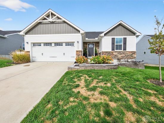 5667 Woodcreek Dr, Middletown, OH 45042