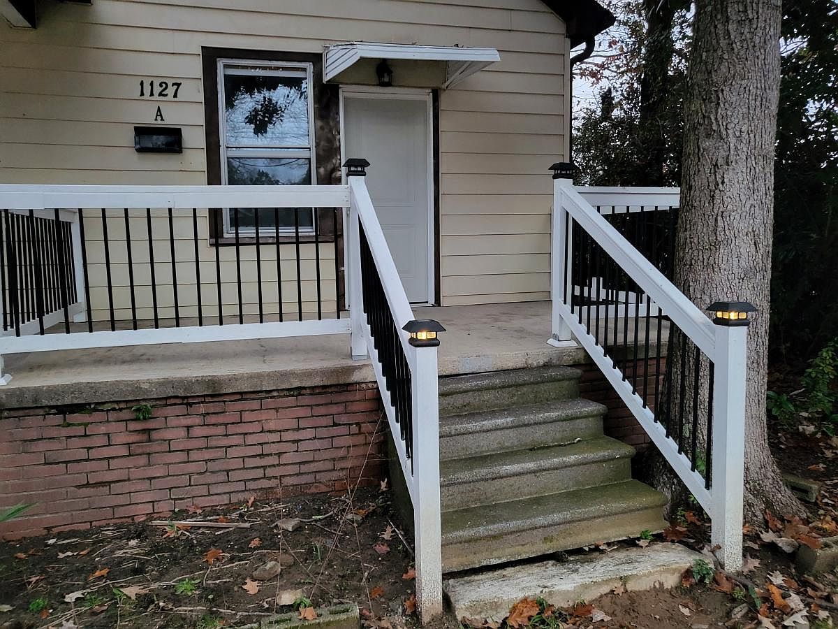 1127 Edgefield St A, Greenwood, SC 29646 Zillow