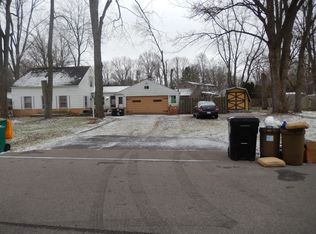 21177 Flanders St, Farmington Hills, MI