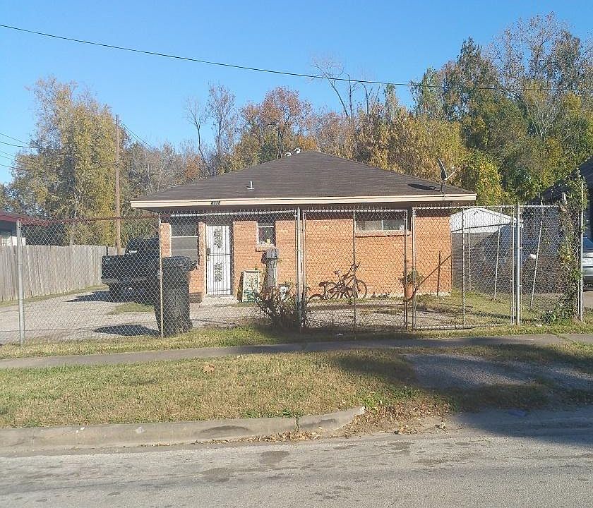 1st image of 4118 Pickfair St #C